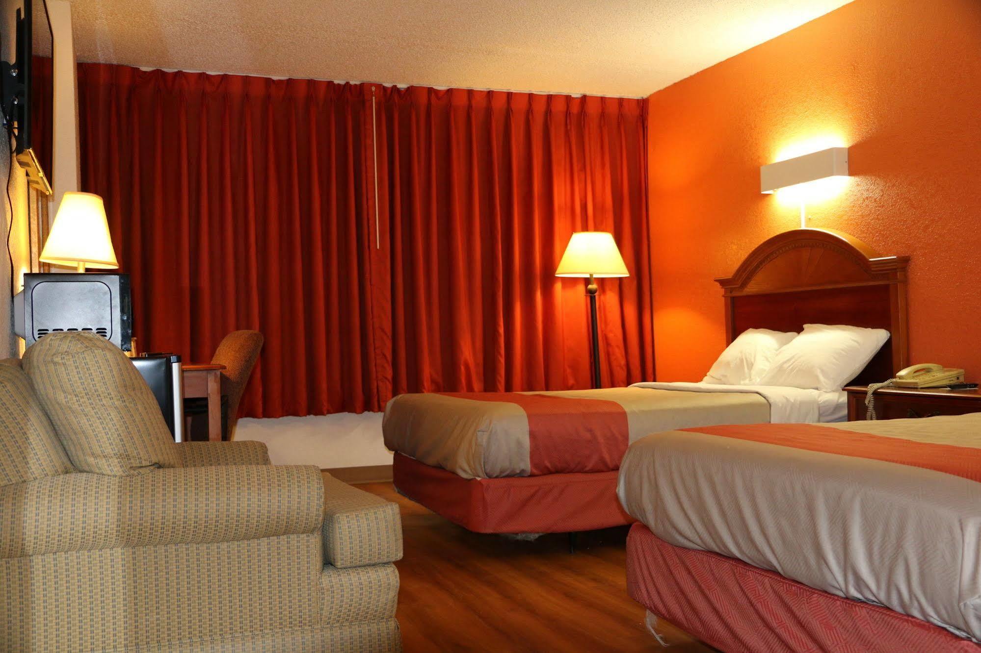 Sky Hotel At Tulsa Airport 외부 사진